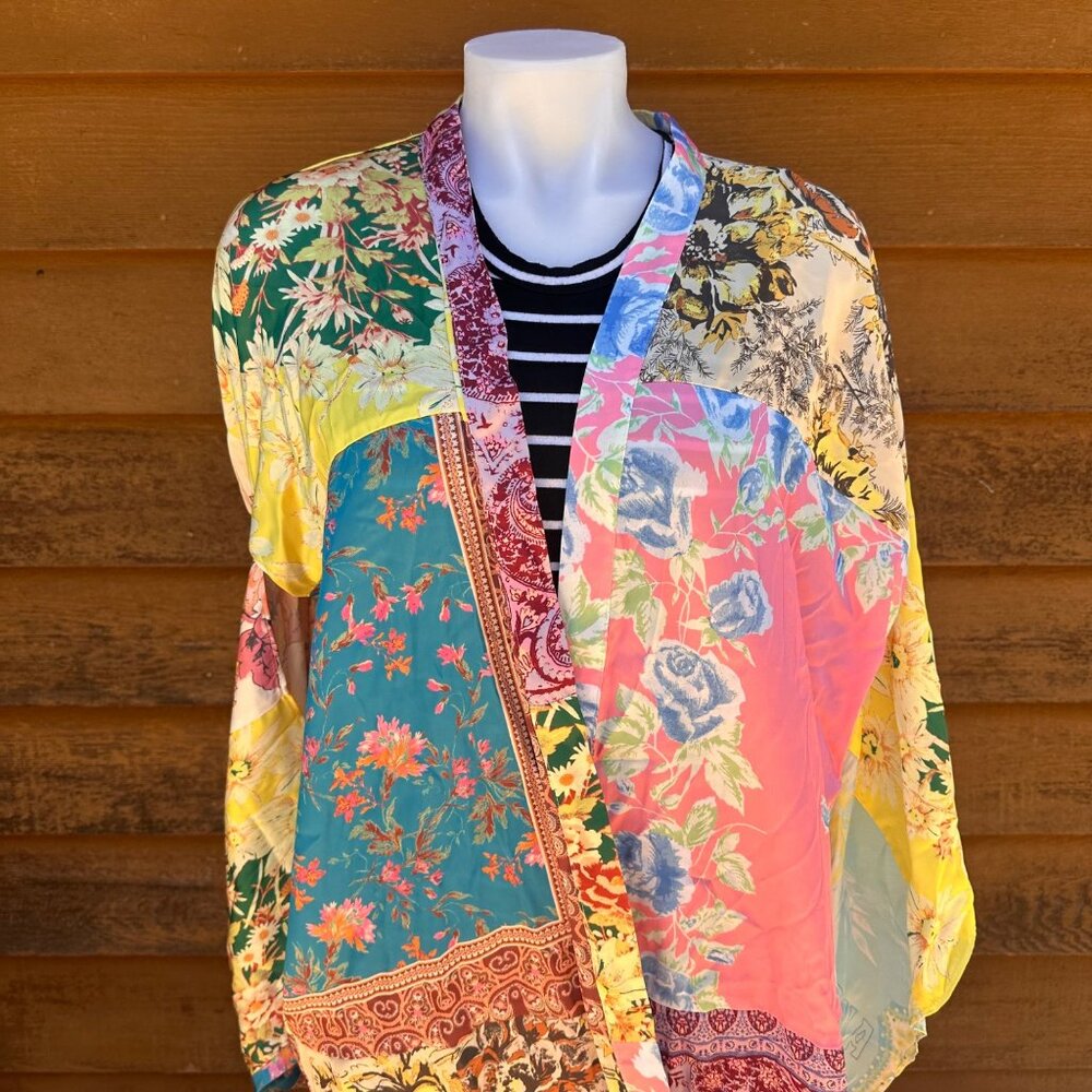 Free People California Patched with Love Kimono Robe Brand New Size M/L - Picture 6 of 9